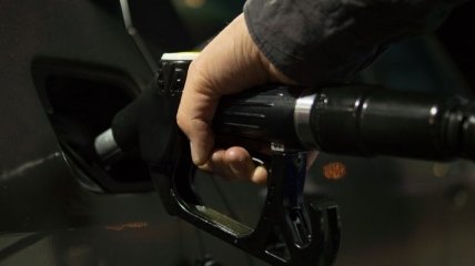 Цены на автомобильное топливо: бензин и ДТ дешевеют, а газ растет в цене
