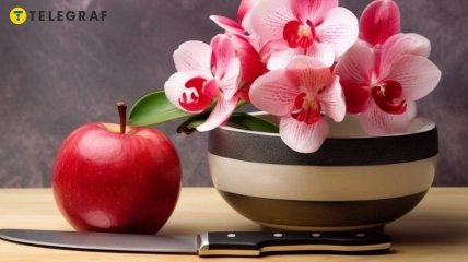 Яблуко та квіти