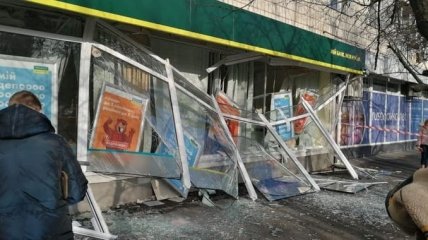 Взрыв в "Ощадбанке" в Киеве: полиция задержала преступников 