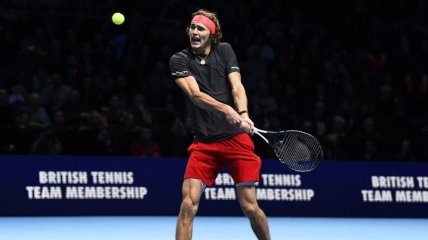 Зверев остановил Федерера на пути в финал Итогового турнира ATP
