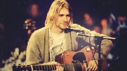 Гитара известного музыканта Курта Кобейна из Nirvana продается на eBay