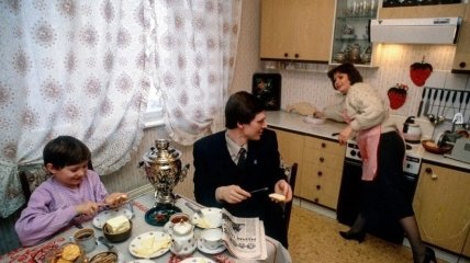 Чаепитие в советской семье