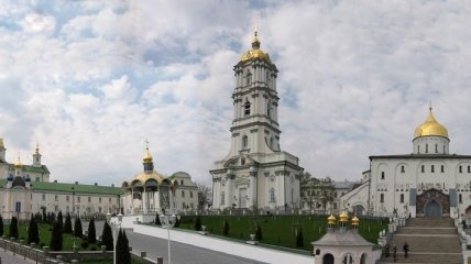 Комиссия Минюста отменила перерегистрацию Свято-Успенской Почаевской Лавры