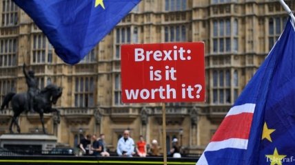 Британия и ЕС могут не успеть согласовать Brexit к "дедлайну"