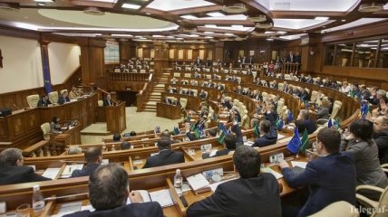 В Молдове возобновились переговоры о новом премьере