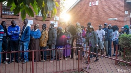 В Зимбабве проходят первые президентские выборы