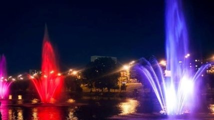 С 1 мая в Киеве заработает фонтанный комплекс на Русановке