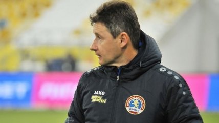 Тренер "Львова" получил желтую карточку в матче УПЛ за украинский язык