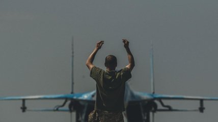 Украинских пилотов отправят обучаться на F-16