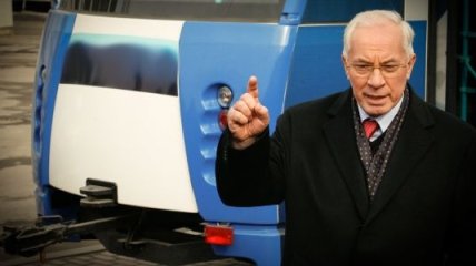Азаров откроет скоростной трамвай на Троещине
