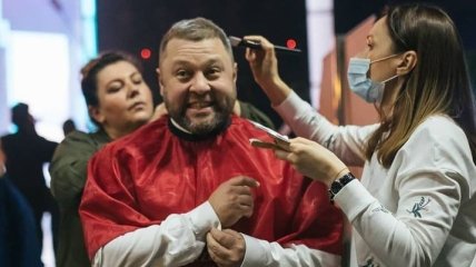 Актер из "Квартала 95" Александр Пикалов переболел коронавирусом