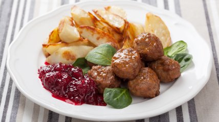 Кулинарные шедевры: мясные фрикадельки по-шведски