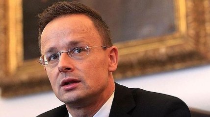 Венгерский глава МИД назвал люксембургского коллегу "идиотом"