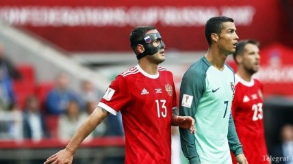 Роналду забил России и догнал Месси по голам в 2017 году (Видео)