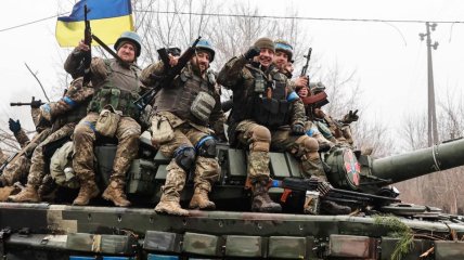 Украинская армия уже больше года мощно противостоит российскому нашествию