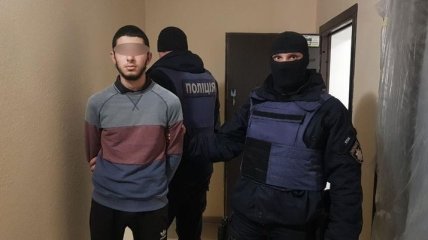Полиция задержала иностранца, которого искал Интерпол за участие в ИГИЛ