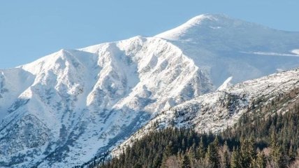 Укргидрометцентр: В Карпатах возможны схождения лавин