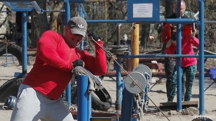 Женщины готовят, а мужчины занимаются спортом: что делают украинцы на карантине (Соцопрос)