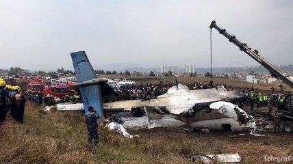 В Непале при посадке разбился пассажирский самолет, есть пострадавшие