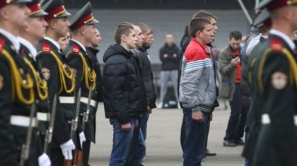 Возобновлен призыв в вооруженные силы Украины  