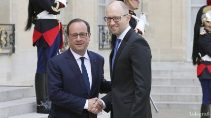 Яценюк и Олланд начали встречу в Париже
