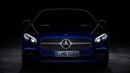 Появился тизер обновленного Mercedes-Benz SL