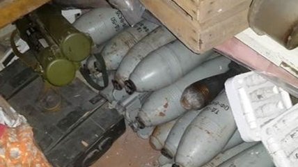 СБУ обнаружила арсенал оружия на Донбассе (Видео)