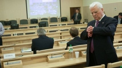 Кравчук сегодня собирает заседание Конституционной Ассамблеи