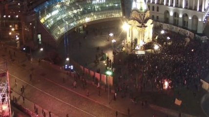 На Майдане в Киеве проходит вече