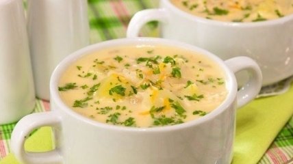 Рецепт дня: суп с зеленым горошком и плавленым сыром