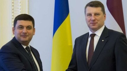 Встреча Гройсмана с президентом Латвии: обсуждают вопрос миротворцев на Донбассе