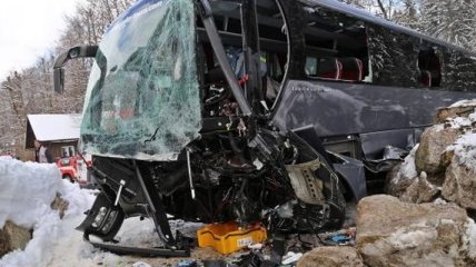 Автобусная авария в Альпах, десятки пострадавших