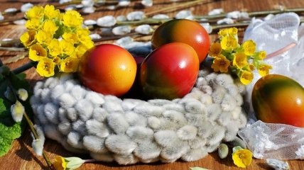Как красиво украсить пасхальные яйца: креативные идеи (Фото)