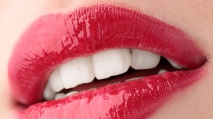 Увеличение губ без операции