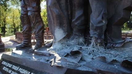 В Луганске неизвестные подорвали "памятник" оккупантам