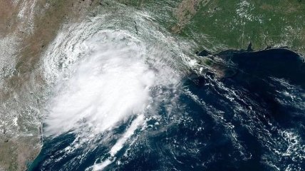 Техас потерпает от шторма "Имельда" (Видео)