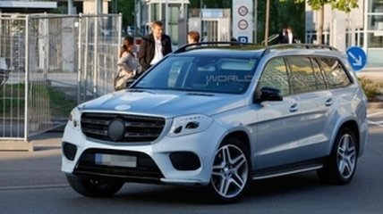 Mercedes-Benz GLS поймали на тестах