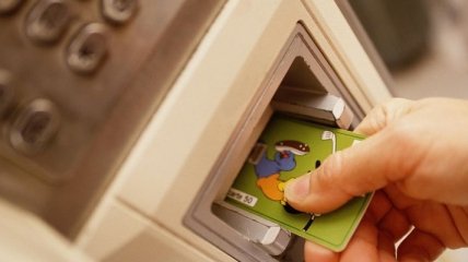 В Житомире неизвестные похитили из банкомата 450 тысяч грн