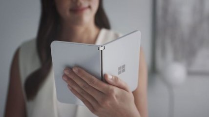Microsoft Surface Duo получит оригинальную замену внешнему дисплею (Видео)