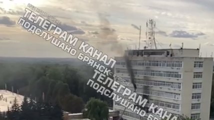 У Брянську дрон вдарив по заводу: це одне з найважливіших для рф підприємств (відео)