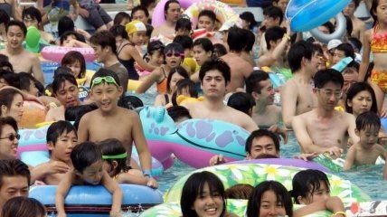 В Японии из-за сильной жары скончались 3 человека