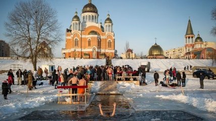 От Киева до Одессы: яркие фото украинцев, праздновавшие Крещение прошлые года