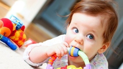 Далеко гляжу, хорошо все слышу: развиваем зрение и слух у младенца