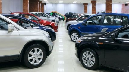 Украина ввела пошлину 6,5-13% на импорт легковых автомобилей