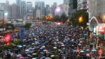 Антиправительственные демонстрации в Гонконге: на улицы вышли 1,7 млн человек