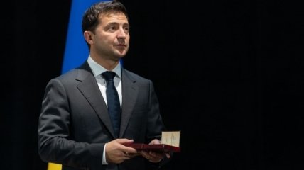 Зеленский наградил трех иностранок за весомый вклад в почтение памяти жертв Голодомора