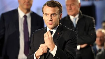 Президент Франції обговорить ситуацію на Донбасі у Варшаві