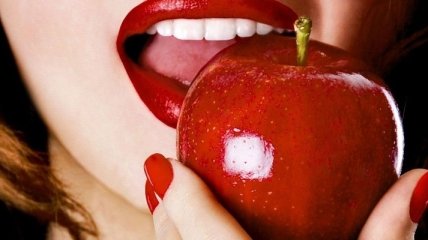 Яблоки больше вредят зубам, чем газировка 