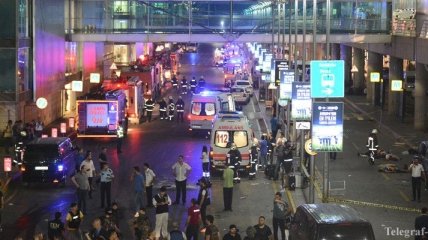 Теракт в аэропорту Стамбула: Полиция полагает, что за взрывами стоит "ИГИЛ"