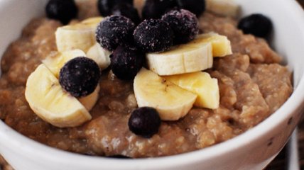 Сладкая овсянка в медленноварке